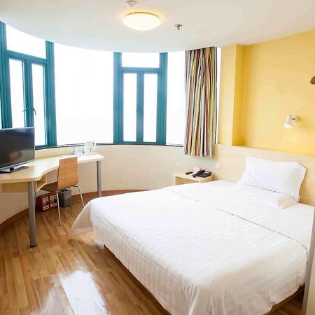 7Days Inn Guangzhou Xinshi Номер фото